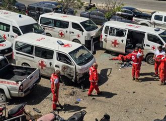 لبنان.. غارة إسرائيلية على مركز للصليب الأحمر في صور توقع قتيلاً