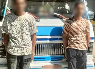 ضبط سائق ميكروباص «بدون رخصة» ومساعده اعتديا على سيدة ووالدها بسوهاج