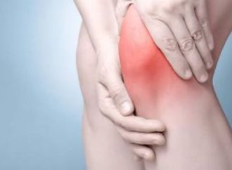 بديل لجراحة الركبة.. إجراء جديد يخفف آلام خشونة المفاصل لمدة عام دون عملية