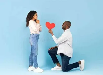 «بتحب كل الناس».. 5 أبراج مشاعرها جياشة