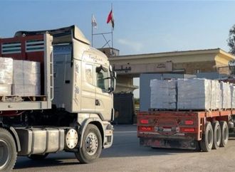 إعلام غزة يكذب "مجلس السلام": 207 شاحنات فقط دخلت القطاع وليس 602