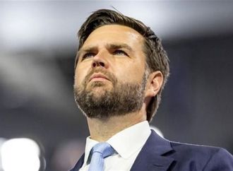 فانس: ترامب رفض تعليق إيران تخصيب اليورانيوم 5 سنوات