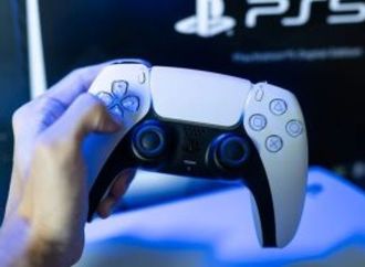 ماذا يعنى الضوء البرتقالى فى يد تحكم PlayStation 5؟