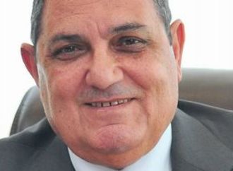 منع رجل الأعمال محمد الخشن و22 آخرين من التصرف في أموالهم
