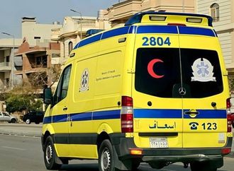 مشاجرة داخل أحد المقاهي بالمنيا تنتهي بإصابات عدد من مسئولي حملة رفع الإشغالات