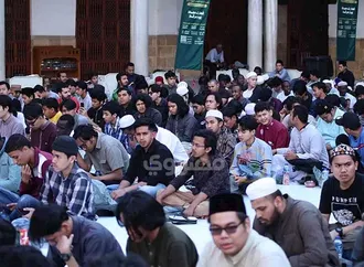 الجامع الأزهر يوزع هدايا على الأطفال قبل إفطار يوم عرفة