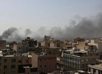 مقتل 3 أشخاص وسقوط عدد من الجرحى في الهجوم الأمريكي على إيران