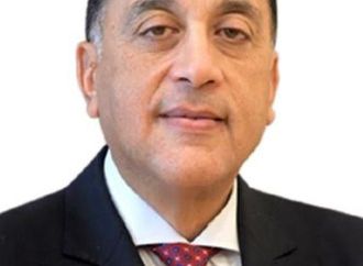 رئيس الوزراء يتابع تداعيات حادث تصادم سيارة ميكروباص وأخرى نقل ثقيل على الطريق الأوسطي.. ويتابع مع الوزراء المعنيين الرعاية الطبية والعلاجية والدعم المطلوب