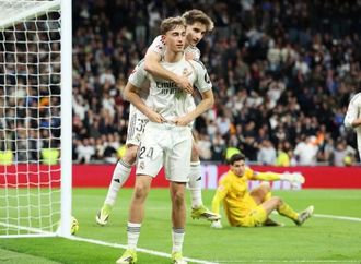لاعب ريال مدريد يرد على استبعاده من كأس العالم بـ"تشكيلة الموسم"