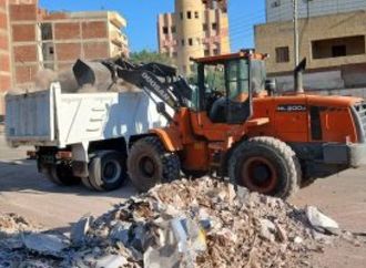 رفع 2025 طنا من القمامة وتحرير 280 محضرا تموينيا متنوعا بكفر الشيخ