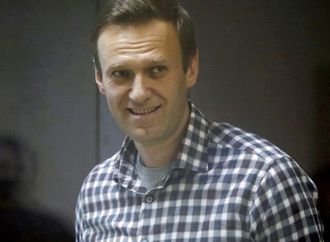 بريطانيا تدرس فرض عقوبات جديدة على موسكو بعد اتهام الكرملين بتسميم نافالني