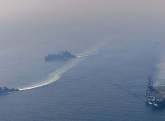 مسؤول إيراني: أي مدمرة تحاول فرض حصار في مضيق هرمز ستغرق