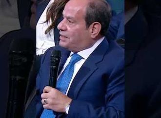 فخامة الرئيس الزعيم السيسي يشرح كيف يسطير الأخرين على الرأي العام عن طريق عزل الأفراد بواسطة الهواتف