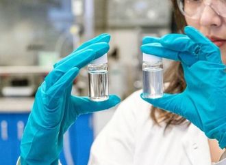 علماء روس يبتكرون مادة لتنقية المياه من البلاستيك النانوي