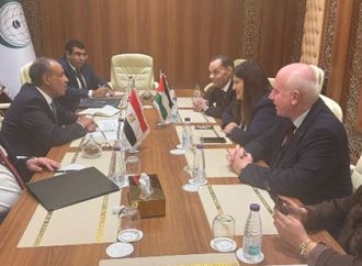 مصر وفلسطين تبحثان تنفيذ خطة غزة وتوحيد الأراضي الفلسطينية