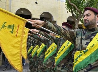 مسؤول إسرائيلي يزعم مقتل 220 عنصرا من حزب الله بينهم قادة في هجمات أمس