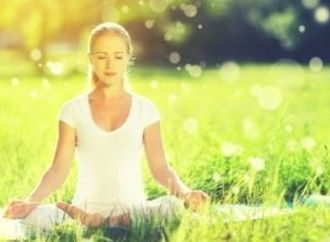 ممارسة التأمل تفيد الأمعاء بتلك الطريقة.. خبراء يوضحون