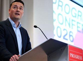 وزير الصحة البريطاني المستقيل يعلن نيته الترشح لخلافة ستارمر
