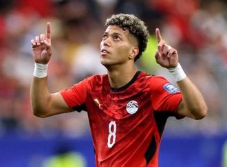 تفويض رسمي لآدم وطني.. تفاصيل مفاوضات الاتحاد السعودي مع إمام عاشور
