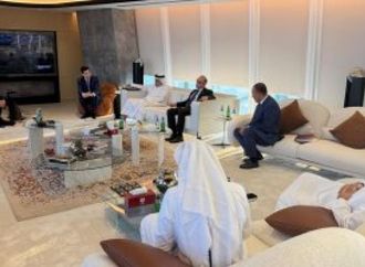 وزير الاستثمار يبحث مع مجموعة المانع القطرية تعزيز استثماراتها في مصر 