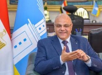 محافظ الإسكندرية يهنئ البابا تواضروس بعيد القيامة المجيد