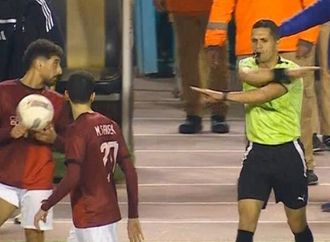 رد فعل الأهلي على عقوبات رابطة الأندية المصرية وإيقاف الشناوي (فيديو)