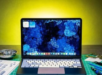 صحفي  يبتكر أول حاسوب هجين من MacBook Neo