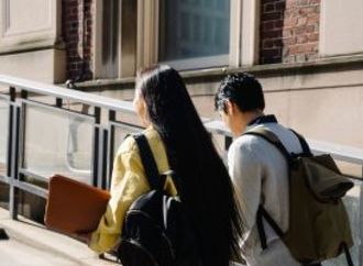 7 حاجات لازم تكون فى شنطة الجامعة.. عشان يومك يعدى بهدوء