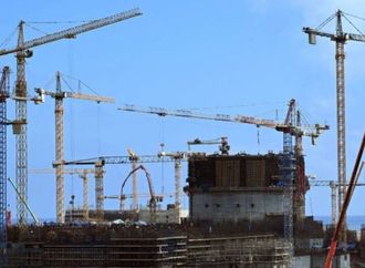 رئيس لجنة الطاقة بالنواب: تركيب وعاء ضغط المفاعل بالوحدة الثانية في الضبعة خطوة مهمة لاستكمال المحطة ونقل الخبرات لمصر