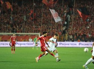 حكام مصريين لإدارة مباراة القمة بين الأهلي والزمالك في الدوري