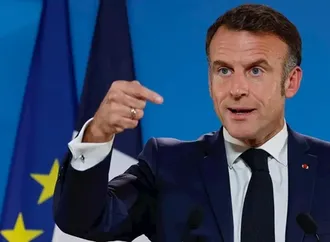 ماكرون يتهم حزب فرنسا الأبية بمعاداة السامية.. والأخير يرد: ليس من حق الرئيس تصنيف المعارضين