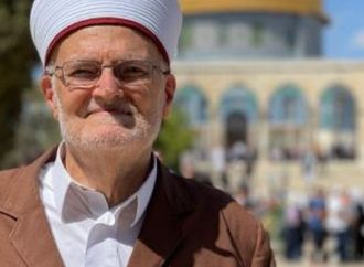عكرمة صبري يدعو لتحرك عاجل لحماية المسجد الأقصى من انتهاكات الاحتلال