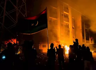 ليبيا تشتعل بالاحتجاجات ضد مفوضية اللاجئين.. ماذا يحدث؟