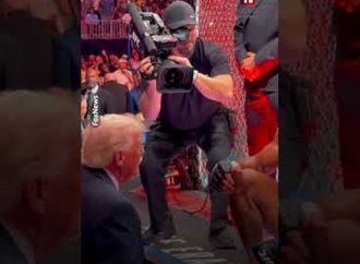 بين إسلام آباد وميامي.. فانس يتفاوض وترامب في معركة أخرى داخل حلبة القتال