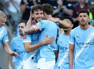 رحيل رابع لاعب وسط.. هجرة لاعبي مانشستر سيتي مستمرة