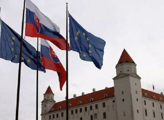 موقع: سلوفاكيا تؤكد رفضها تقديم مساعدات عسكرية لأوكرانيا