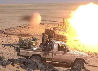مقتل وإصابة 13 مدنيا بقصف حوثي استهدف طريقا بجنوب غرب اليمن.. والقوات اليمنية تسيطر على مواقع استراتيجية