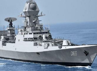 وزير الدفاع الهندي: بحريتنا ترافق ناقلات النفط عبر مضيق هرمز