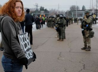 دعوات لتوسيع الاحتجاجات بعد مقتل "امرأة منيابوليس" برصاص عناصر الهجرة