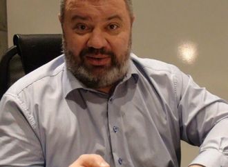 ضابط أوكراني سابق: إقالة فيدوروف سببها صراع على التدفقات المالية