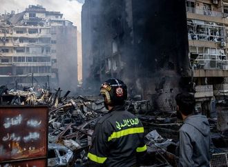 "وول ستريت جورنال": إسرائيل ستخفف هجماتها على لبنان بطلب من ترامب