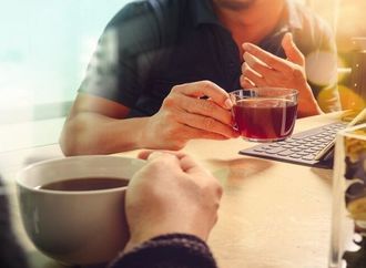 علاقة القهوة والشاي بخطر الإصابة بسرطان الرئة