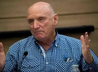 يتسحاق بريك يهاجم ترامب: حول إسرائيل من حليف إلى "بيدق" في مصالحه