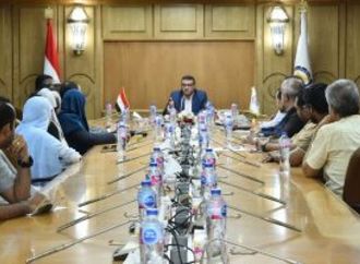محافظ قنا يوجه بوضع خطة للنهوض بالأداء الإدارى والخدمى بالمستشفى العام