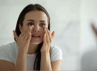 تجاعيد تحت العين تزعجك؟.. إليكِ أسباب ظهورها وطرق بسيطة للحد منها