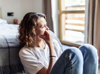 تحذير طبي.. القلق الصحي قد يضر القلب والمناعة والنوم أكثر من المرض نفسه