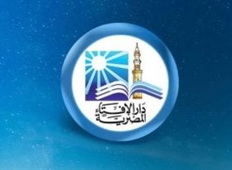 ما حكم الكلام أثناء سماع الأذان؟..دار الإفتاء تجيب