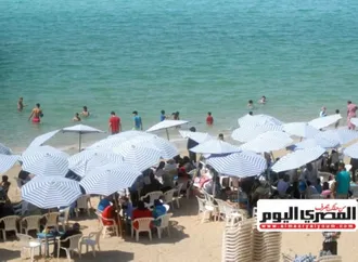 إقبال متوسط على شواطئ الإسكندرية فى يوم شم النسيم