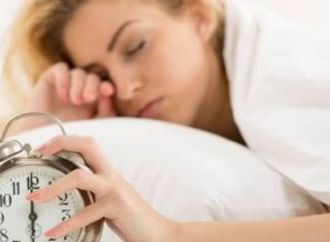 للجامعة أو الشغل.. 5 دقائق الصبح لتطبيق خطوات مكياج الـ No-Makeup 