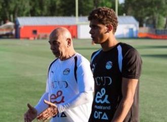 منتخب مصر يواصل تدريباته بمشاركة حسام حسن استعدادًا لمواجهة بلجيكا.. فيديو